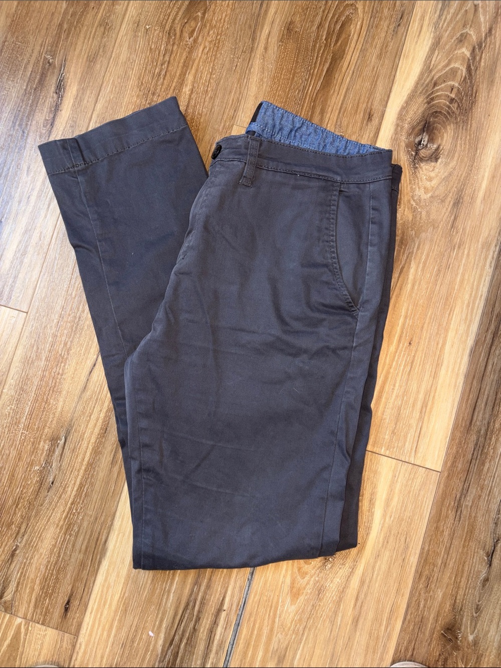 Men's Classic Bowie Slim Chinos in Navy
